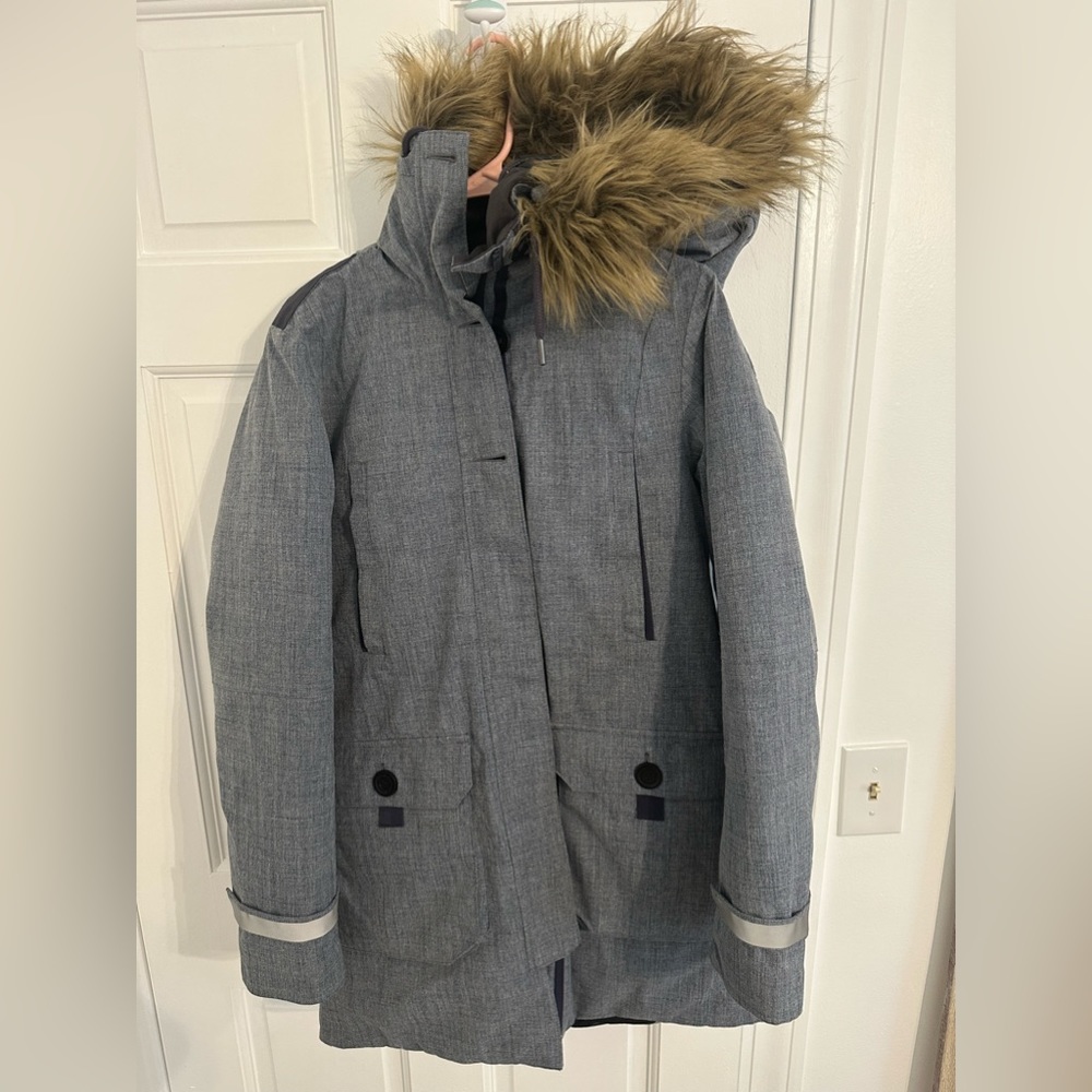 Helly Hansen Women’s Longyear Winter Parka - Picture 1 of 6